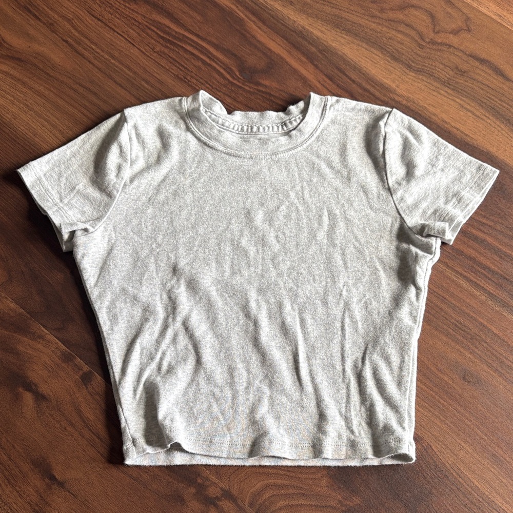 Hollister Light Gray Baby Tee Sz Small